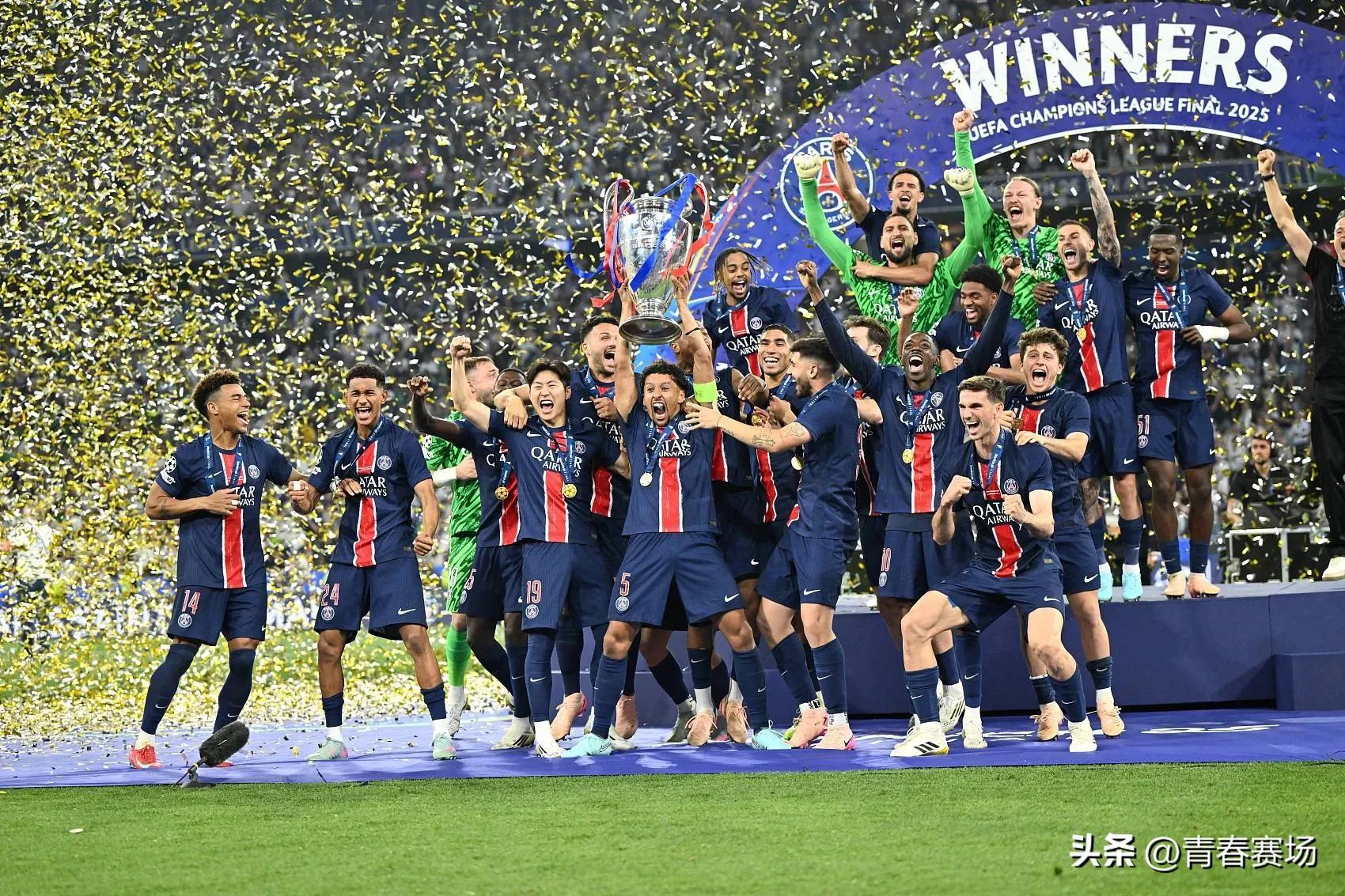 包含姆巴佩重要时刻锐不可当，巴黎圣日耳曼带队取胜！赛场气氛高涨的词条