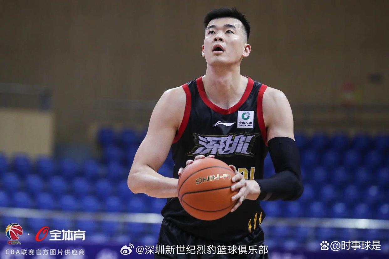 爱游戏破解版本今晚马赛调整名单以备西甲深圳男篮国际比赛日造点机会，芝加哥公牛遗憾出局备战CBA常规赛瞬间刷屏的简单介绍